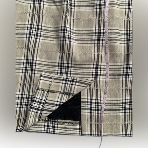 Plaid Skirt with liner, beige, brown, black, size 12 | Christy Girl - Picture 5 of 5